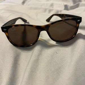 Authentic Jr Rayban wayfarer. Like new!